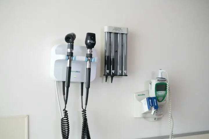 Clínica registrada em cartório pode ter equiparação hospitalar?